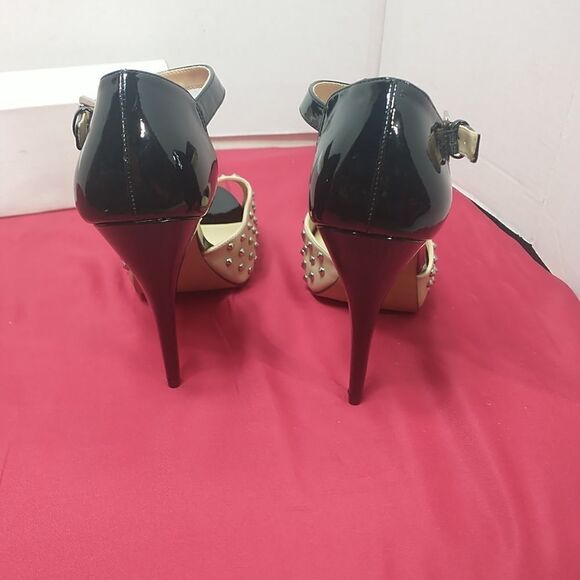 Rock & Republic Woman's SZ 9.5M Studded High Heels With Ankle Strap . - Picture 5 of 9